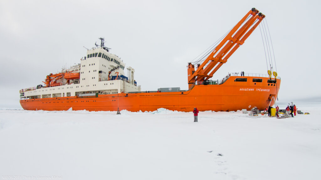 swiss_polar_institute_bateau